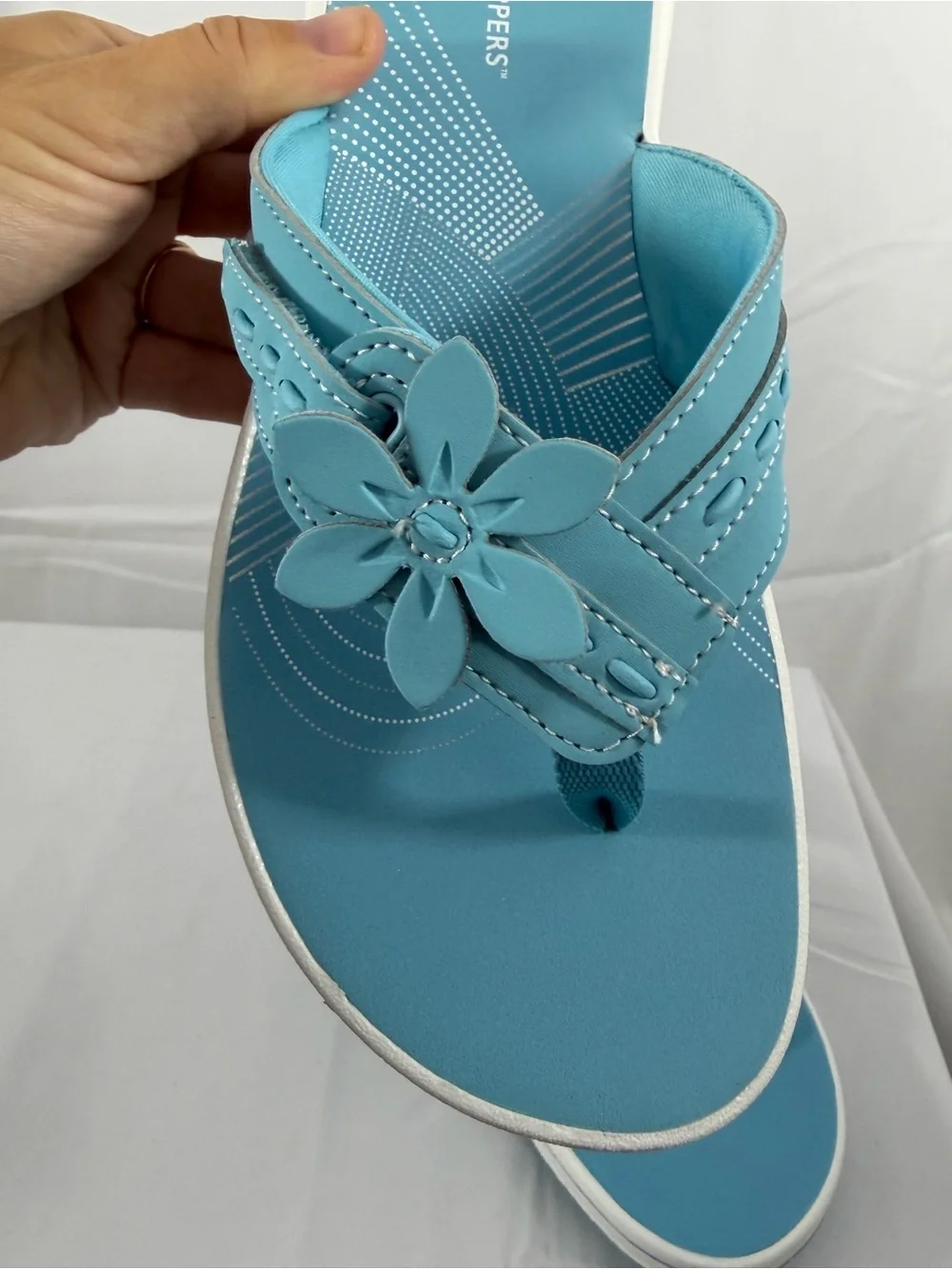 NWT Cloudsteppers by Clarks Women's Size 8 Teal Floral Sandals